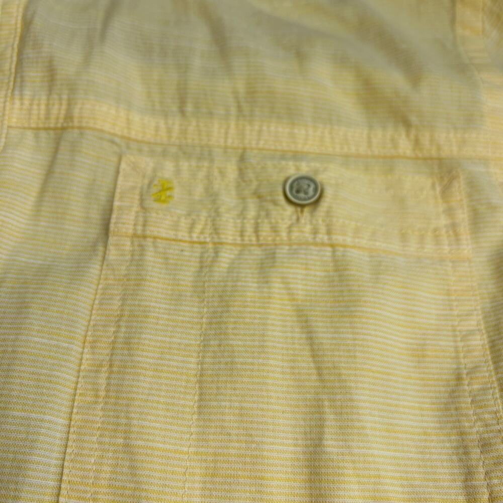 IZOD Saltwater Men’s Short Sleeve Button Down Shirt, Pastel Yellow, Size Medium - Picture 2 of 7